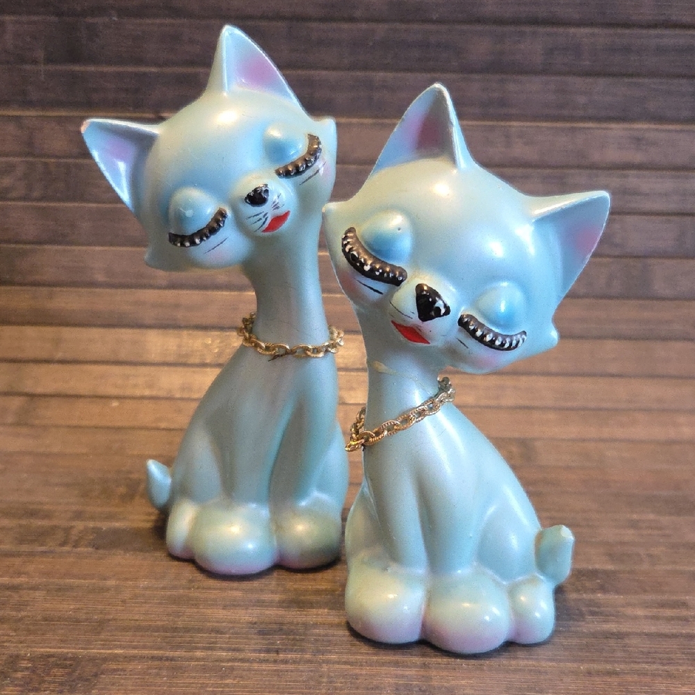 Elegant Blue Cat Figurines